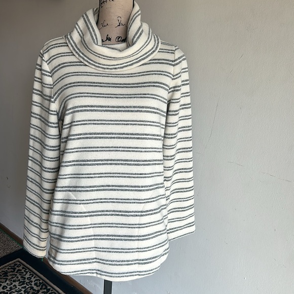 L.L. Bean Cowl Neck Striped Cream Gray Sweater Size Large - Picture 1 of 10